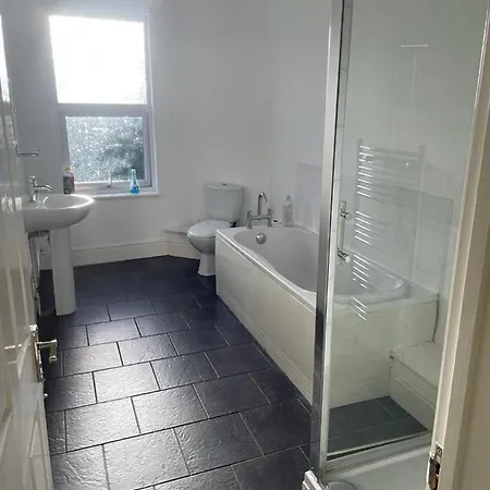 Daire House Bristol