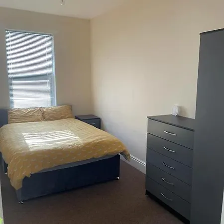 House Daire Bristol